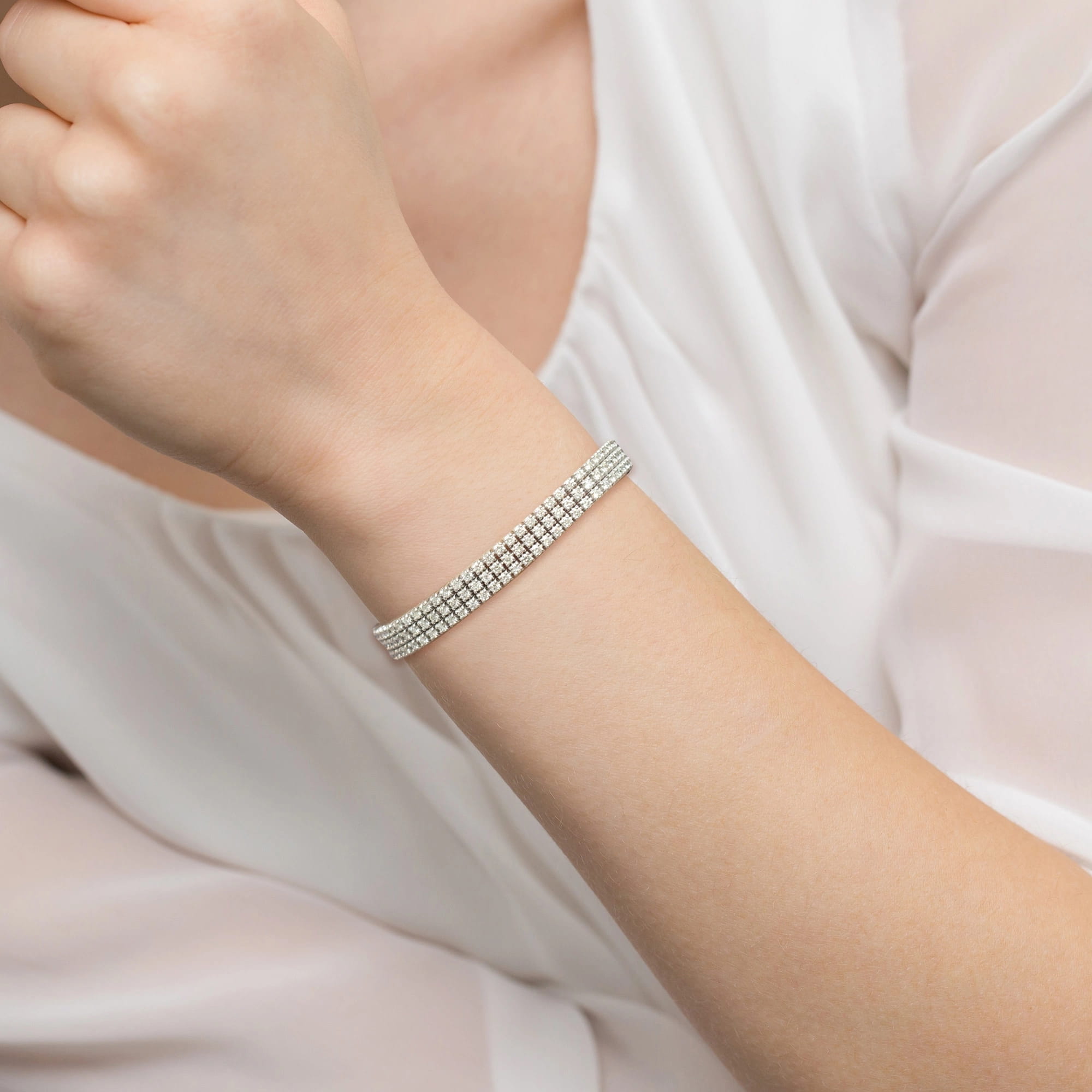 Gold Bracelet With Diamonds