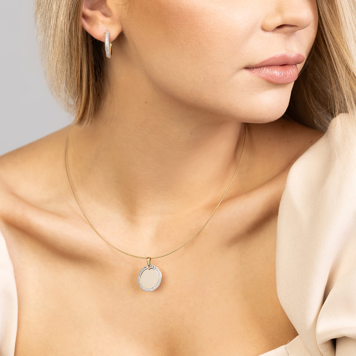 Auksiniai Auskarai Su Deimantais