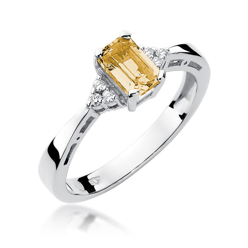 Gold Ring With Citrine And Diamonds