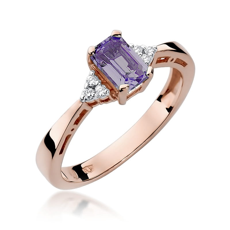Gold Ring With Amethyst And Diamonds