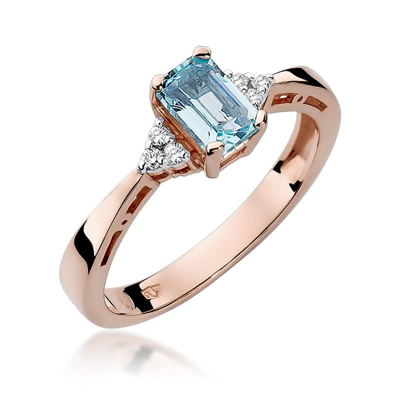 Gold Ring With Topaz And Diamonds