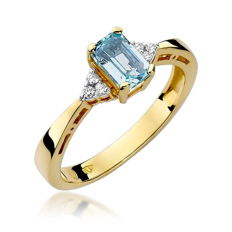 Gold Ring With Topaz And Diamonds
