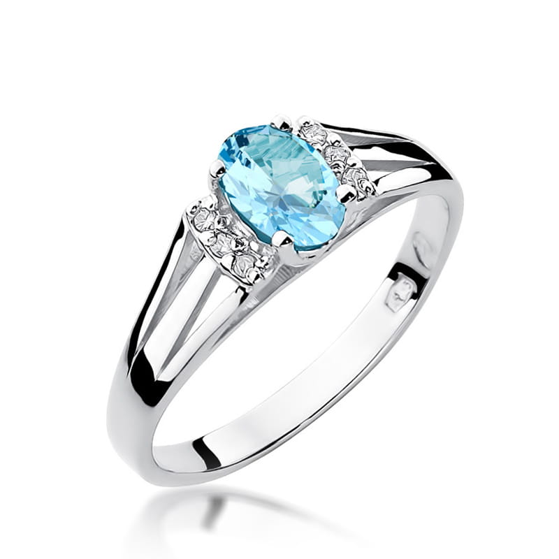 Gold Ring With Topaz And Diamonds