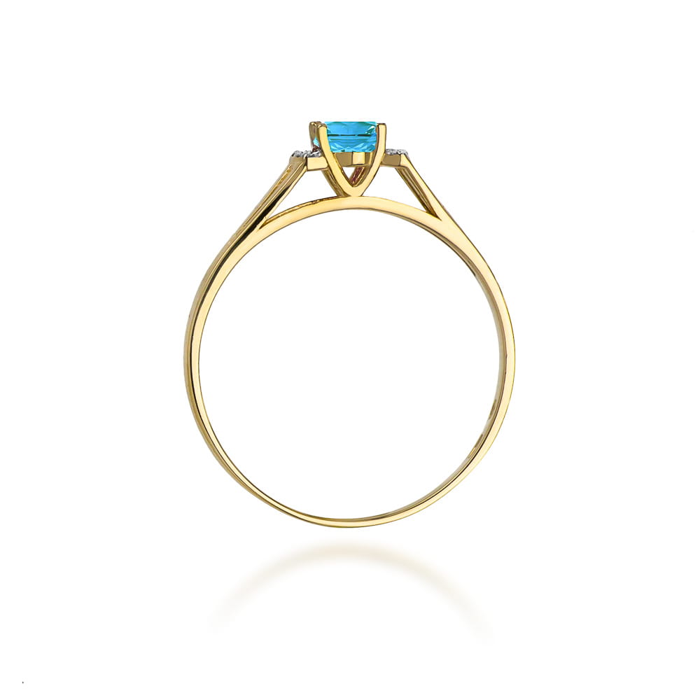 Gold Ring With Topaz And Diamonds