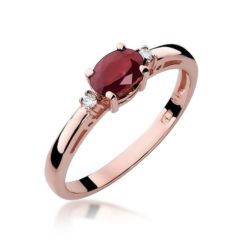 Gold Ring With Ruby And Diamonds