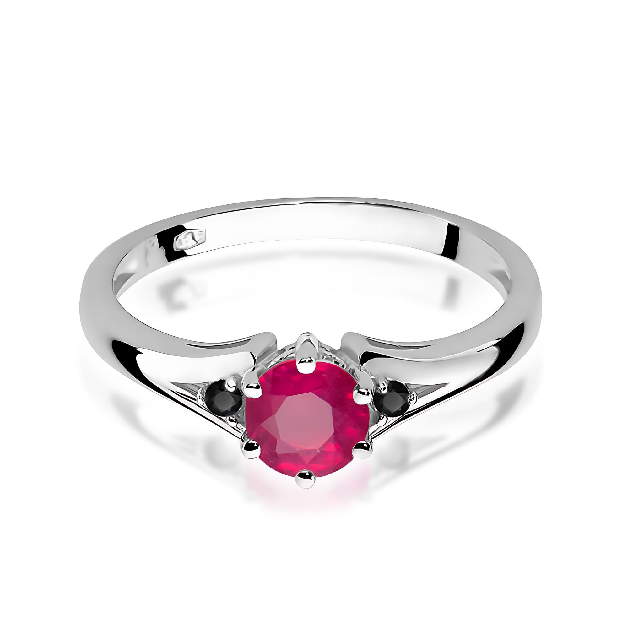 Gold Ring With Ruby And Black Diamonds