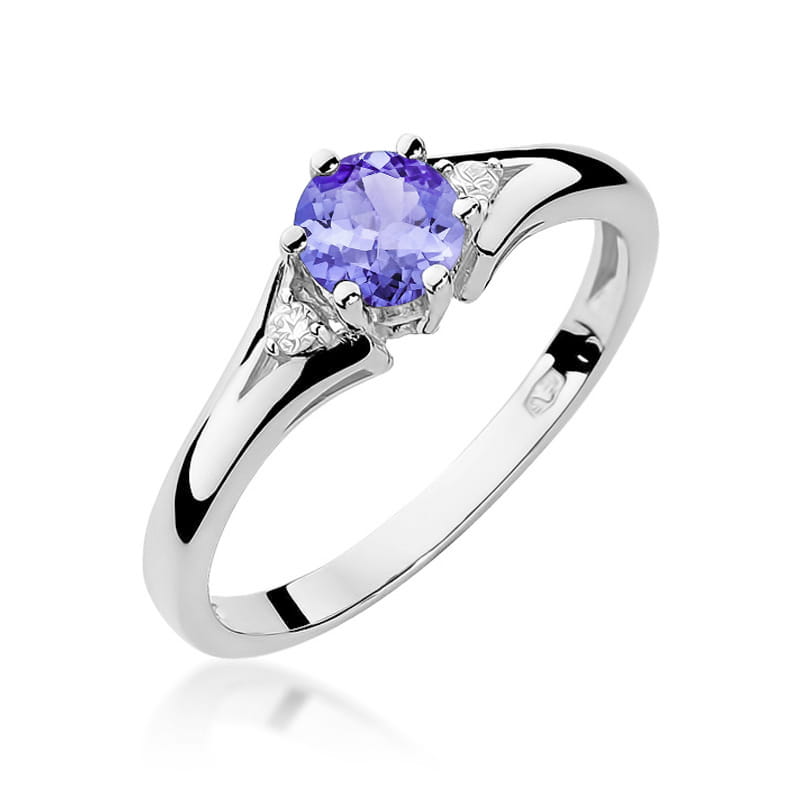Gold Ring With Tanzanite And Diamonds