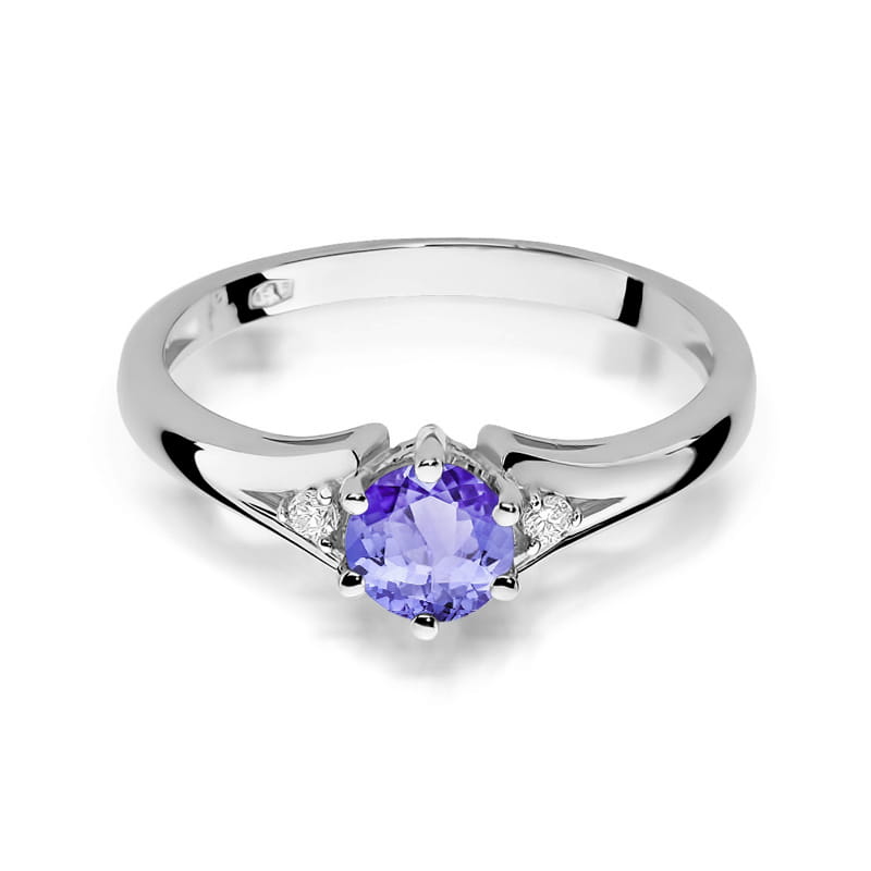 Gold Ring With Tanzanite And Diamonds