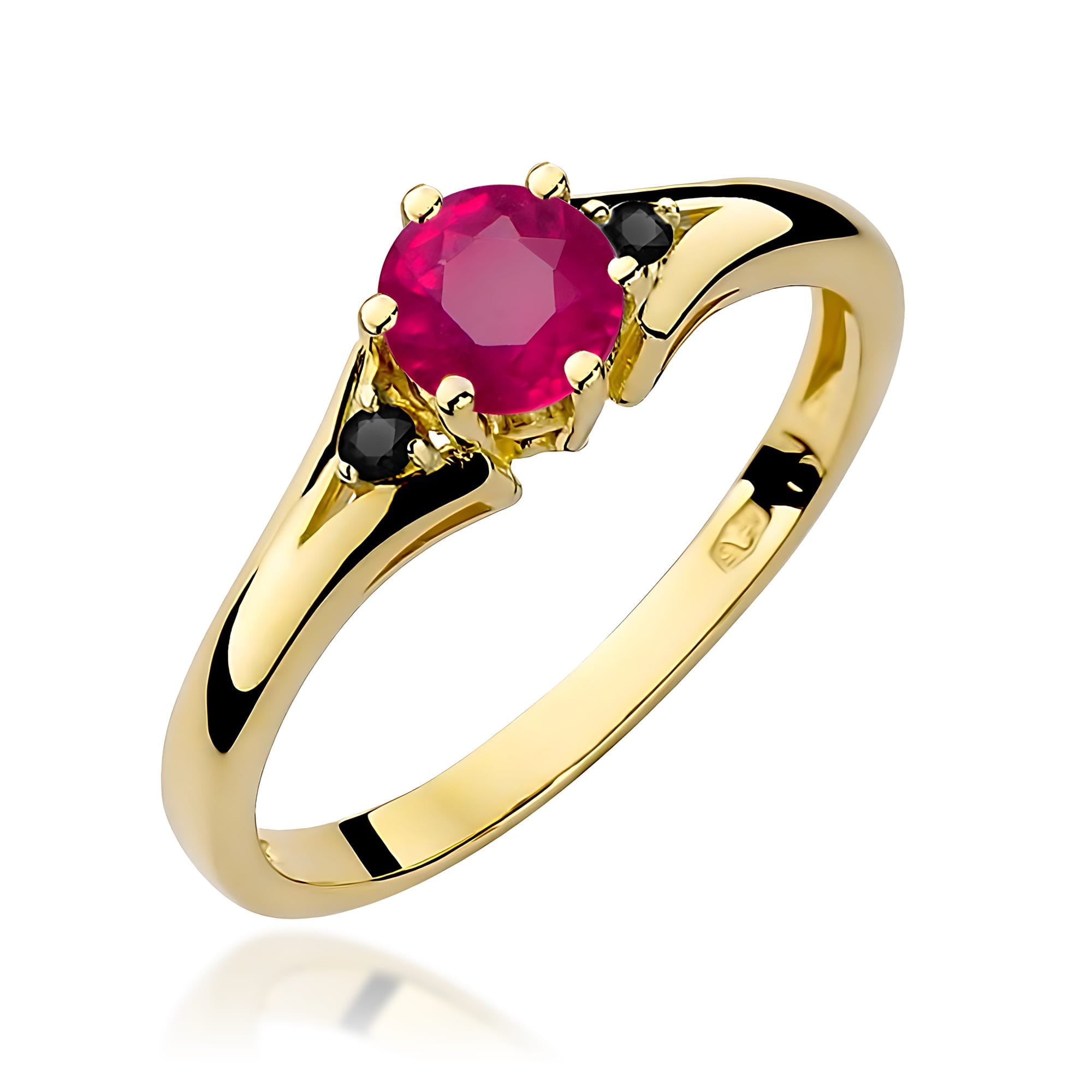 Gold Ring With Ruby And Black Diamonds