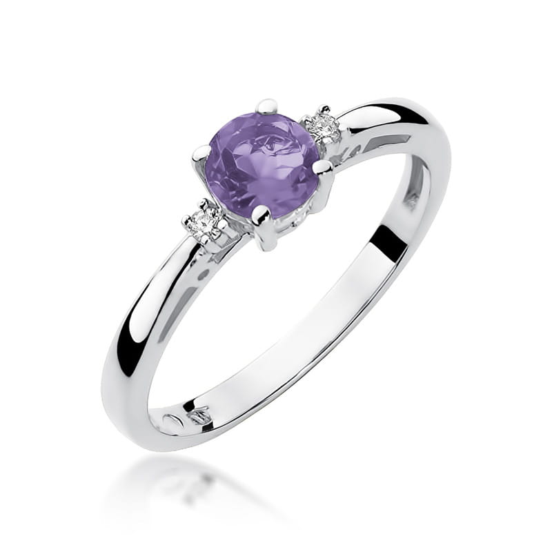 Gold Ring With Amethyst And Diamonds
