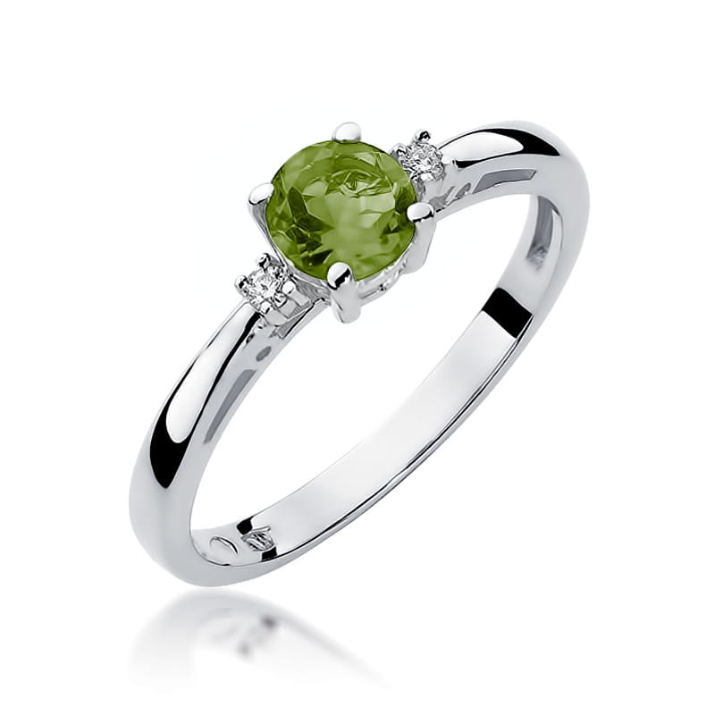 Gold Ring With Peridot And Diamonds