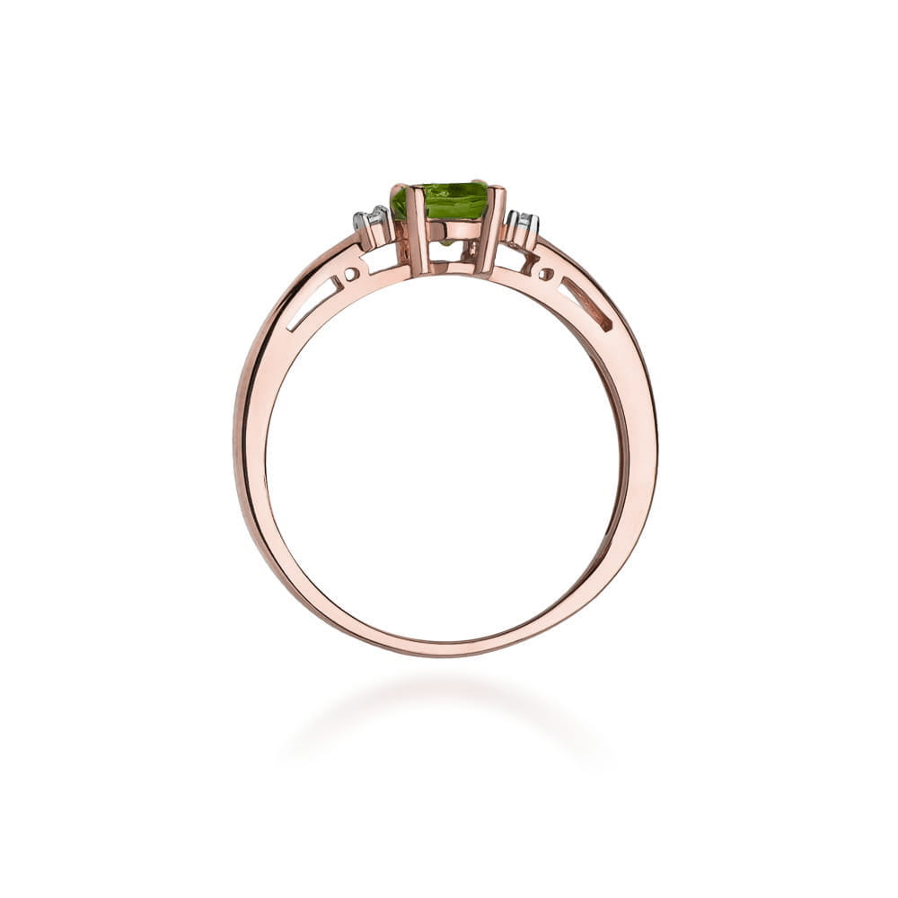 Gold Ring With Peridot And Diamonds