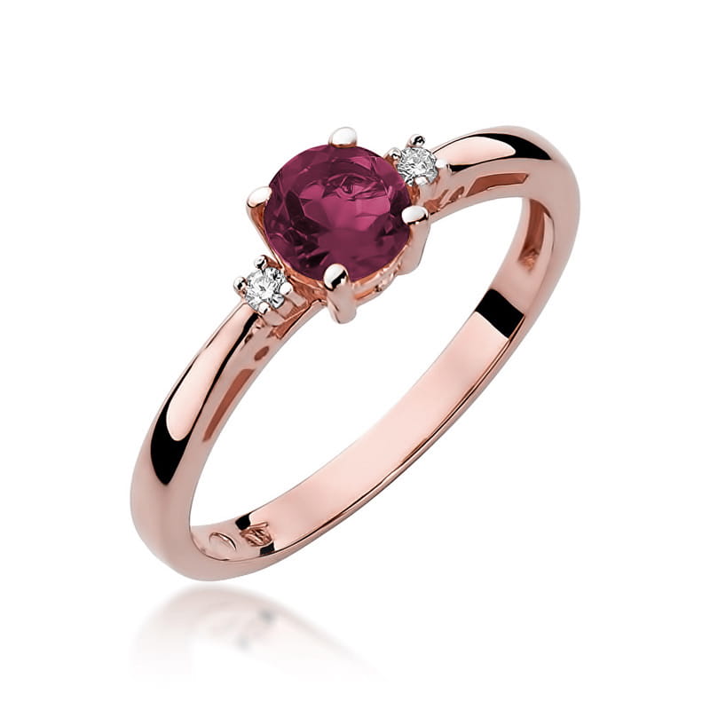 Gold Ring With Ruby And Diamonds