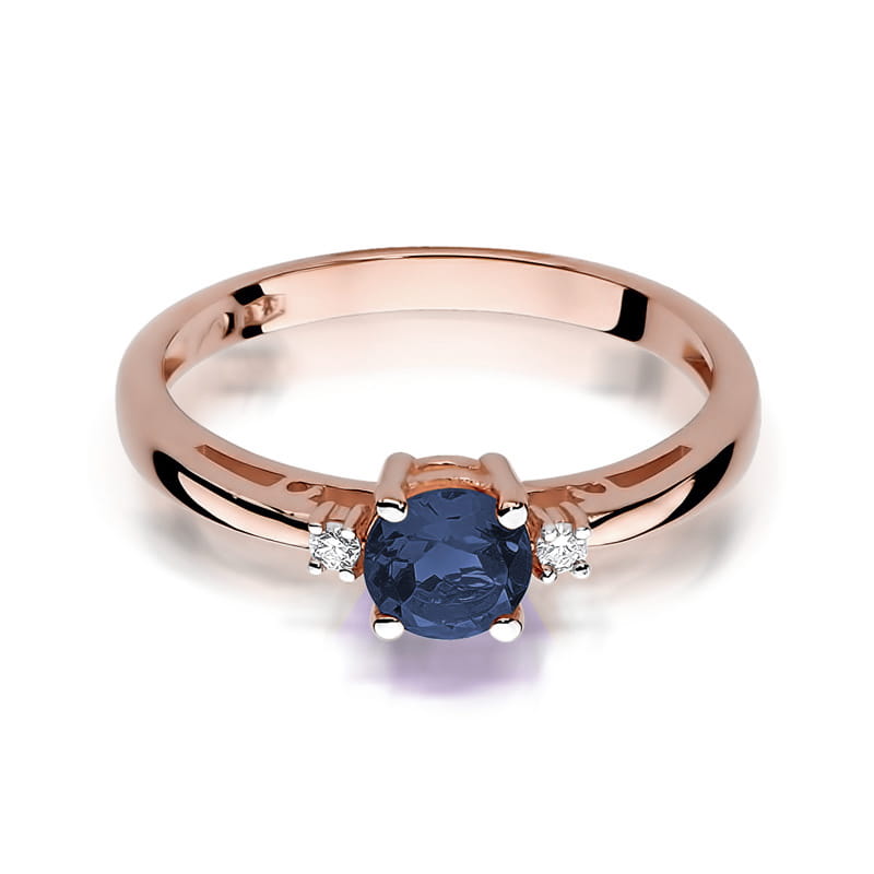 Gold Ring With Sapphire And Diamonds