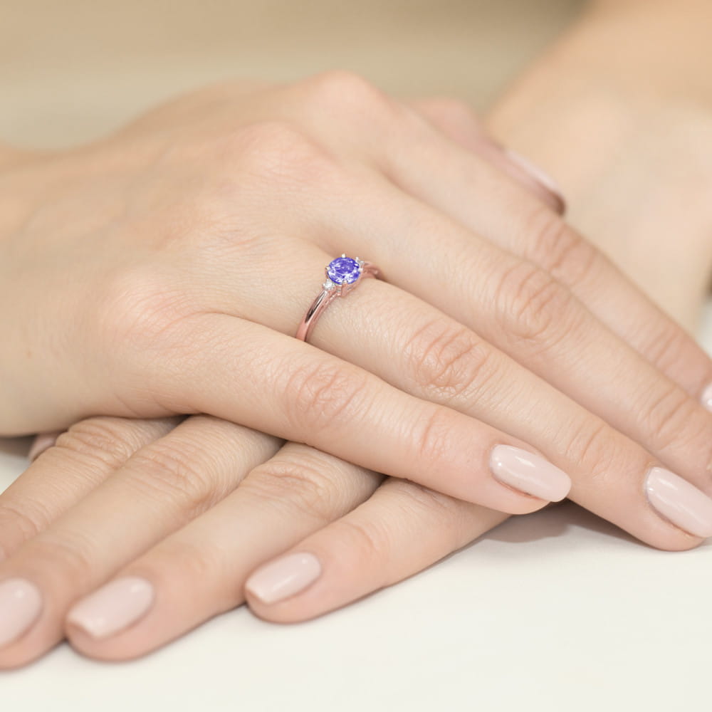 Gold Ring With Tanzanites And Diamonds