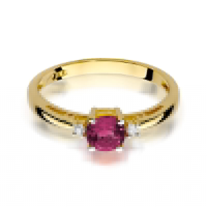 Gold Ring With Ruby And Diamonds
