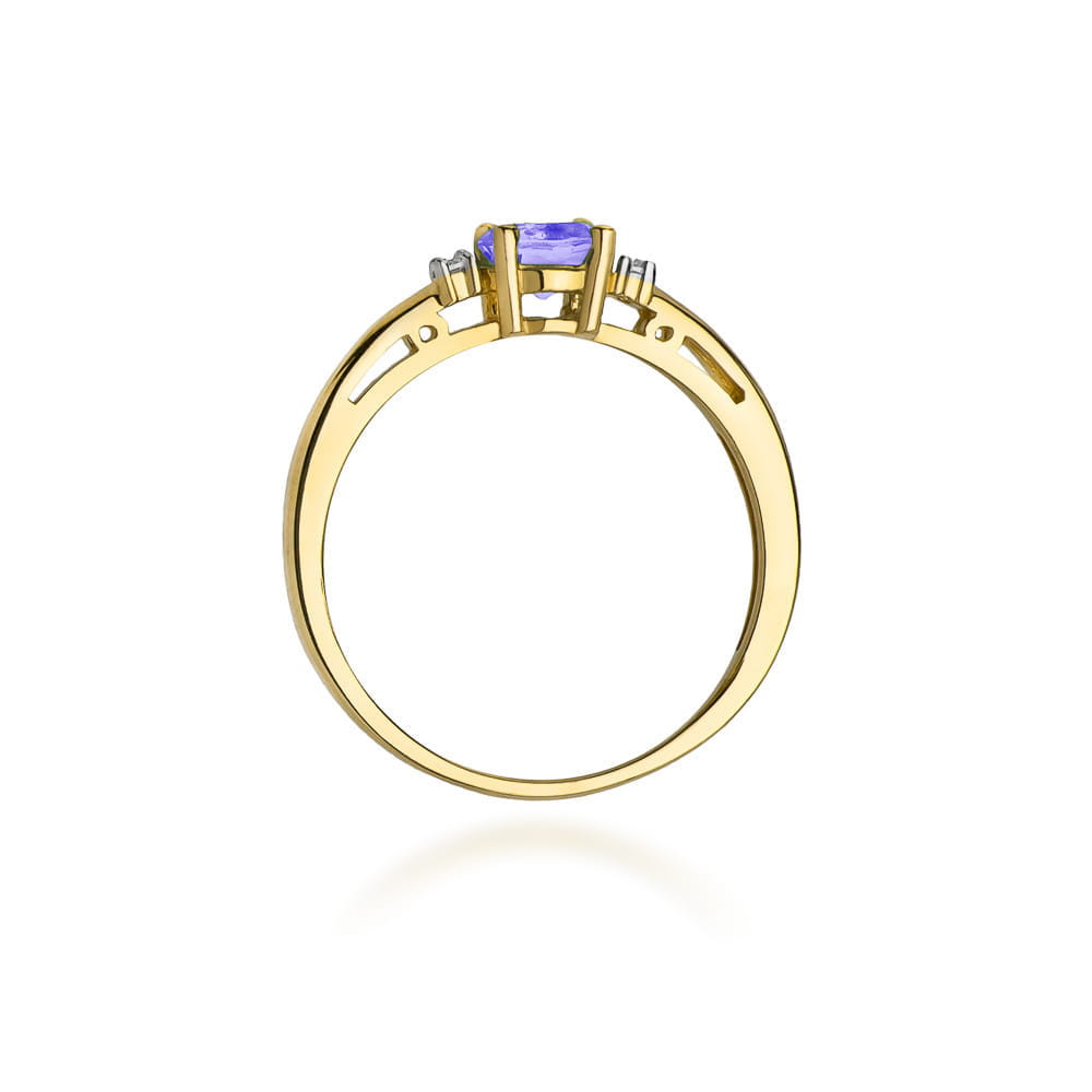 Gold Ring With Tanzanites And Diamonds