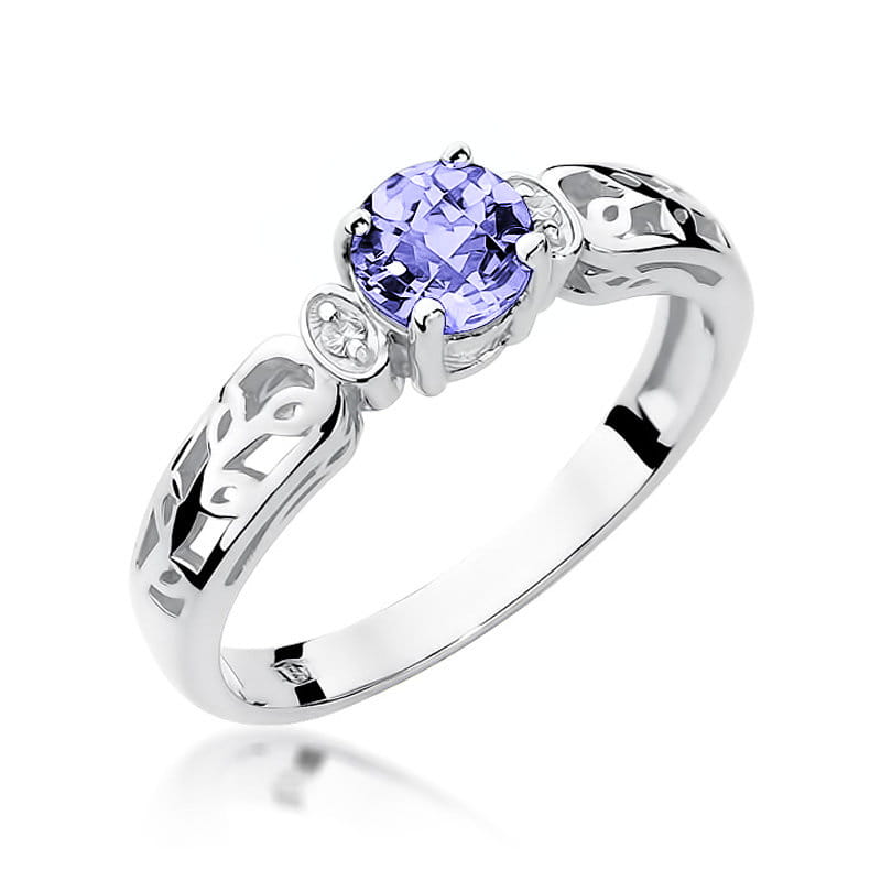 Gold Ring With Tanzanite And Diamonds