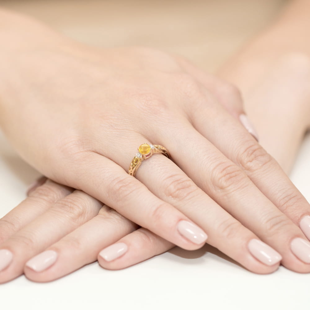 Auksinis Žiedas Su Citrinu Ir Deimantais