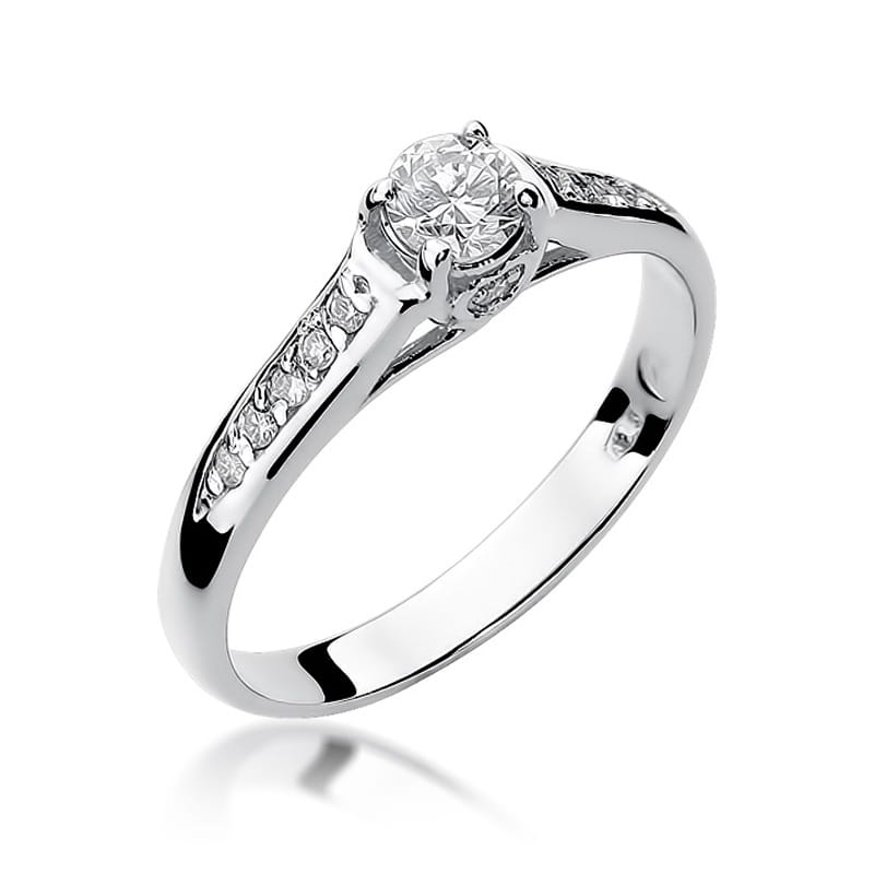 Auksinis Žiedas Su Deimantais