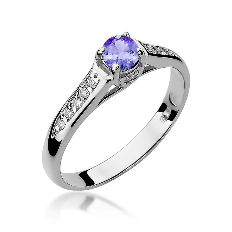 Gold Ring With Tanzanite And Diamonds