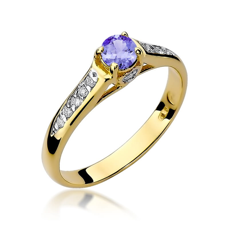 Gold Ring With Tanzanite And Diamonds