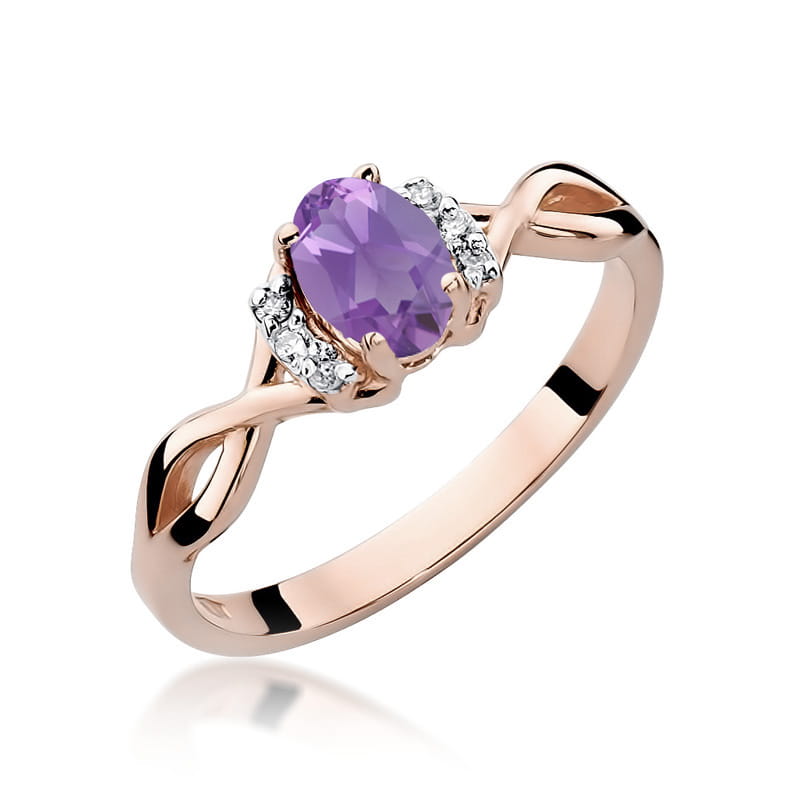 Gold Ring With Amethyst And Diamonds