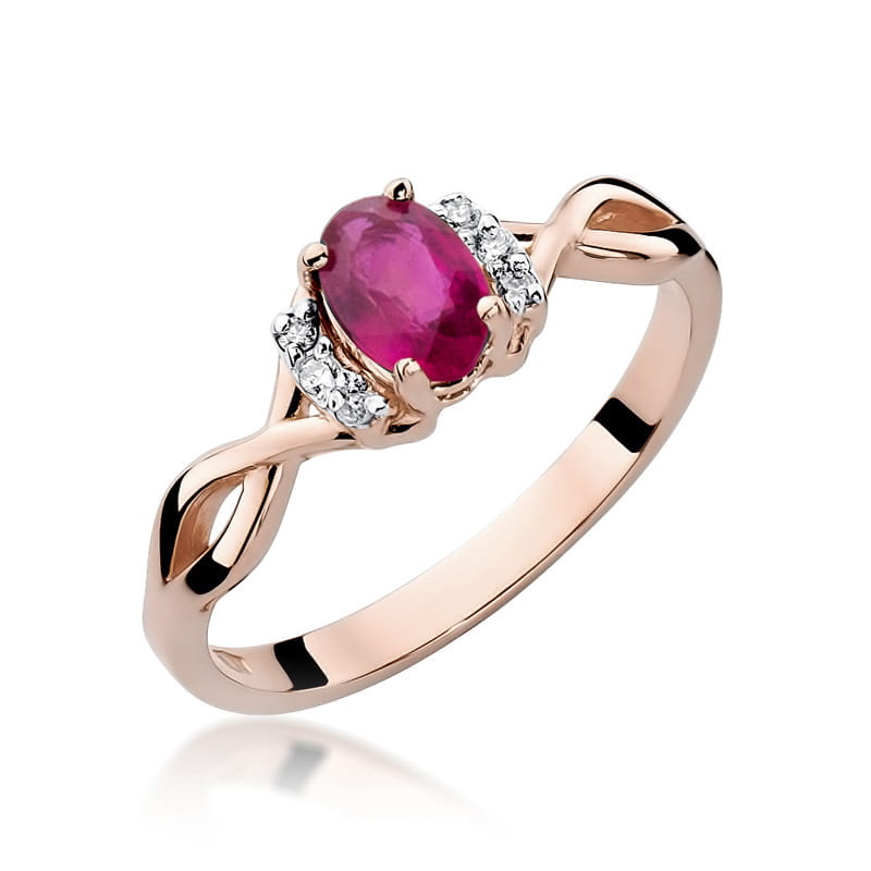 Gold Ring With Ruby And Diamonds