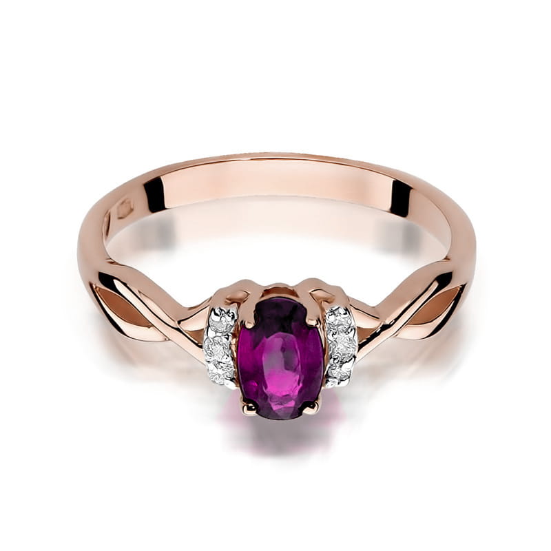 Gold Ring With Rhodolite And Diamonds