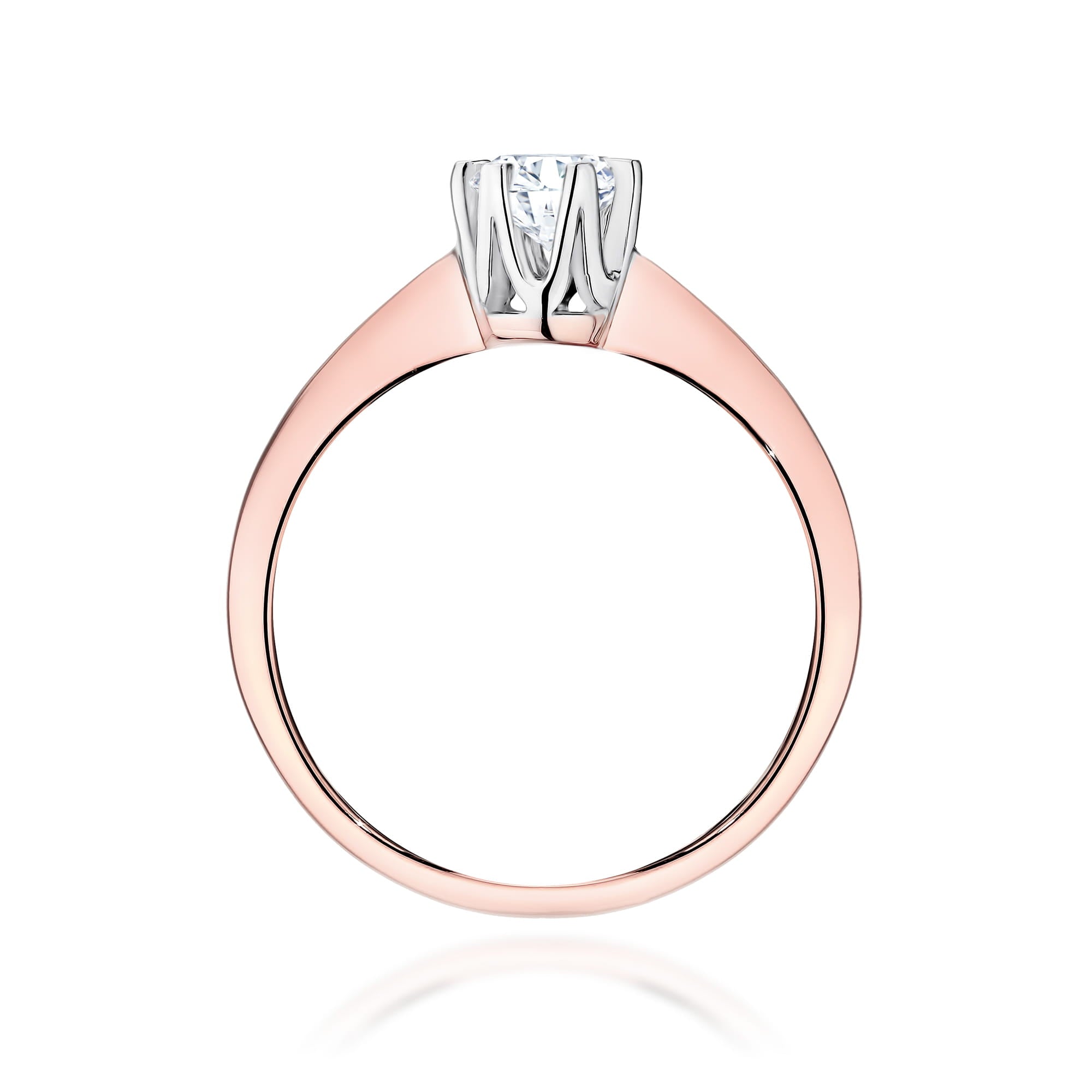 Gold Ring With Lab-Grown Diamond