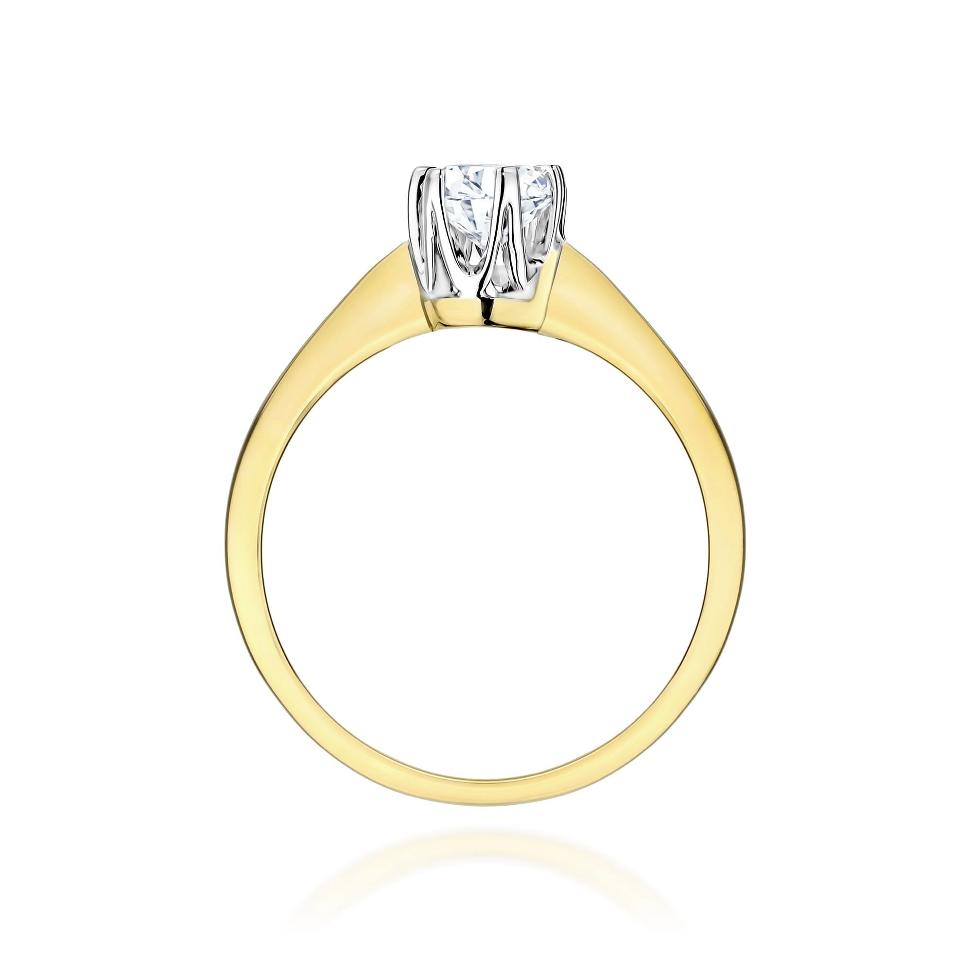 Gold Ring With Lab-Grown Diamond