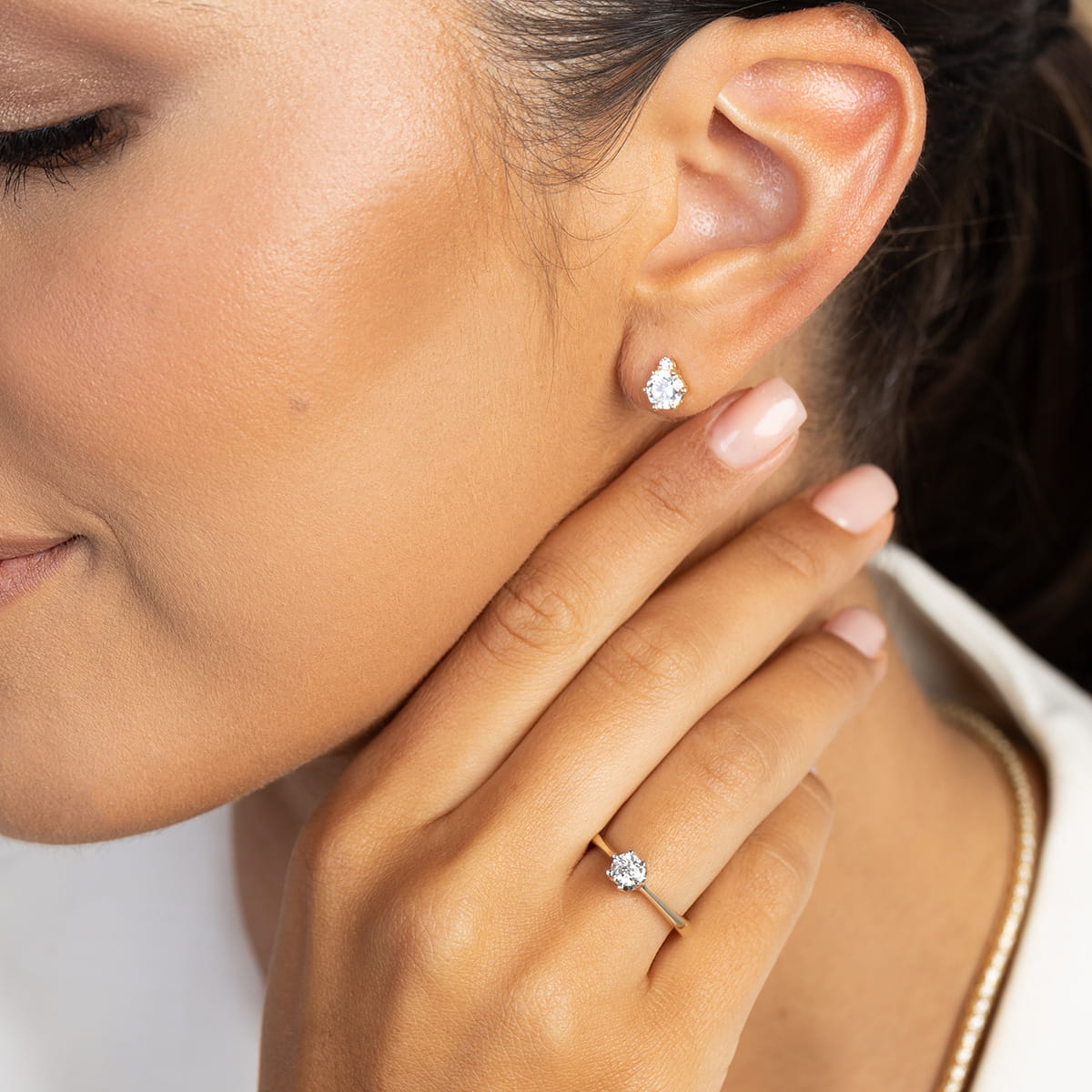 Gold Ring With Lab-Grown Diamond