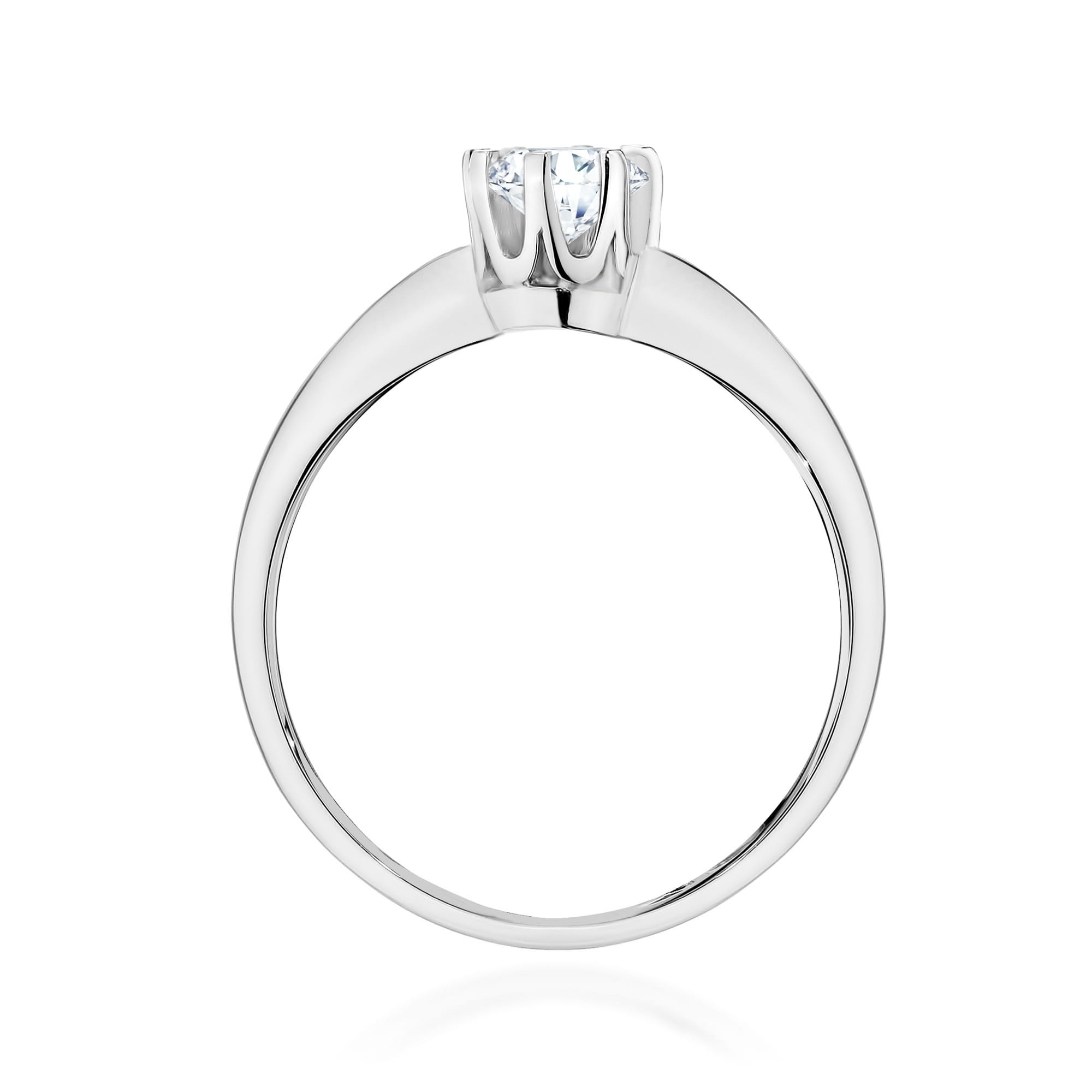 Gold Ring With Lab-Grown Diamond