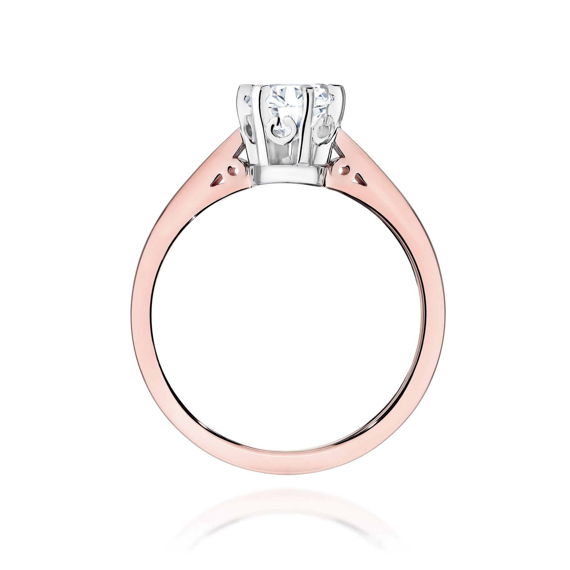 Gold Ring With Lab-Grown Diamond