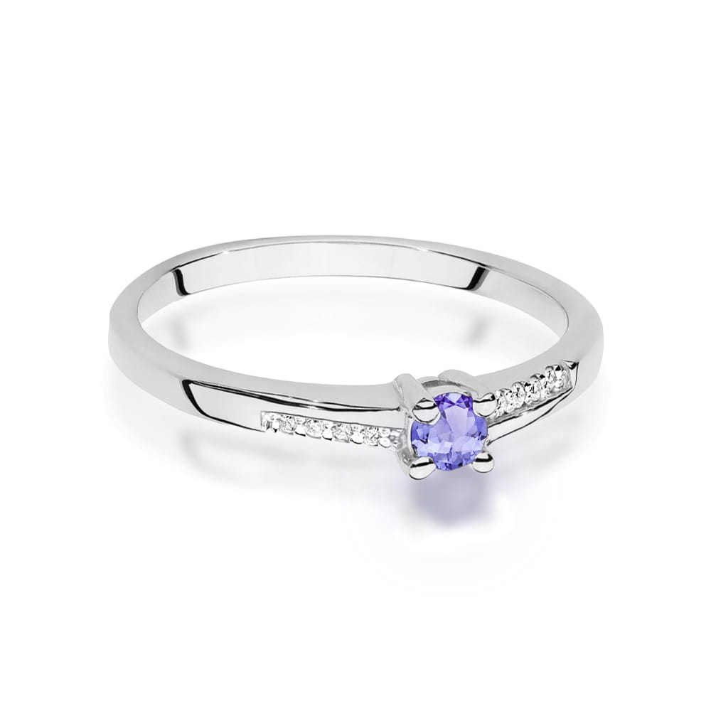 Gold Ring With Tanzanite And Diamonds