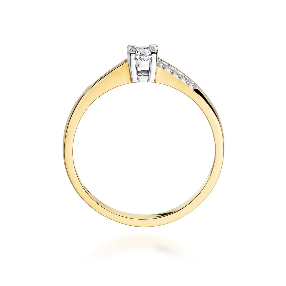 Gold Ring With Diamond