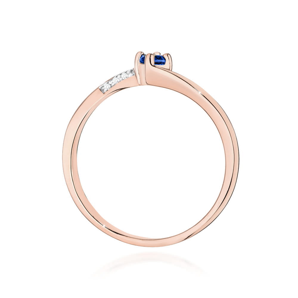 Gold Ring With Sapphire And Diamonds