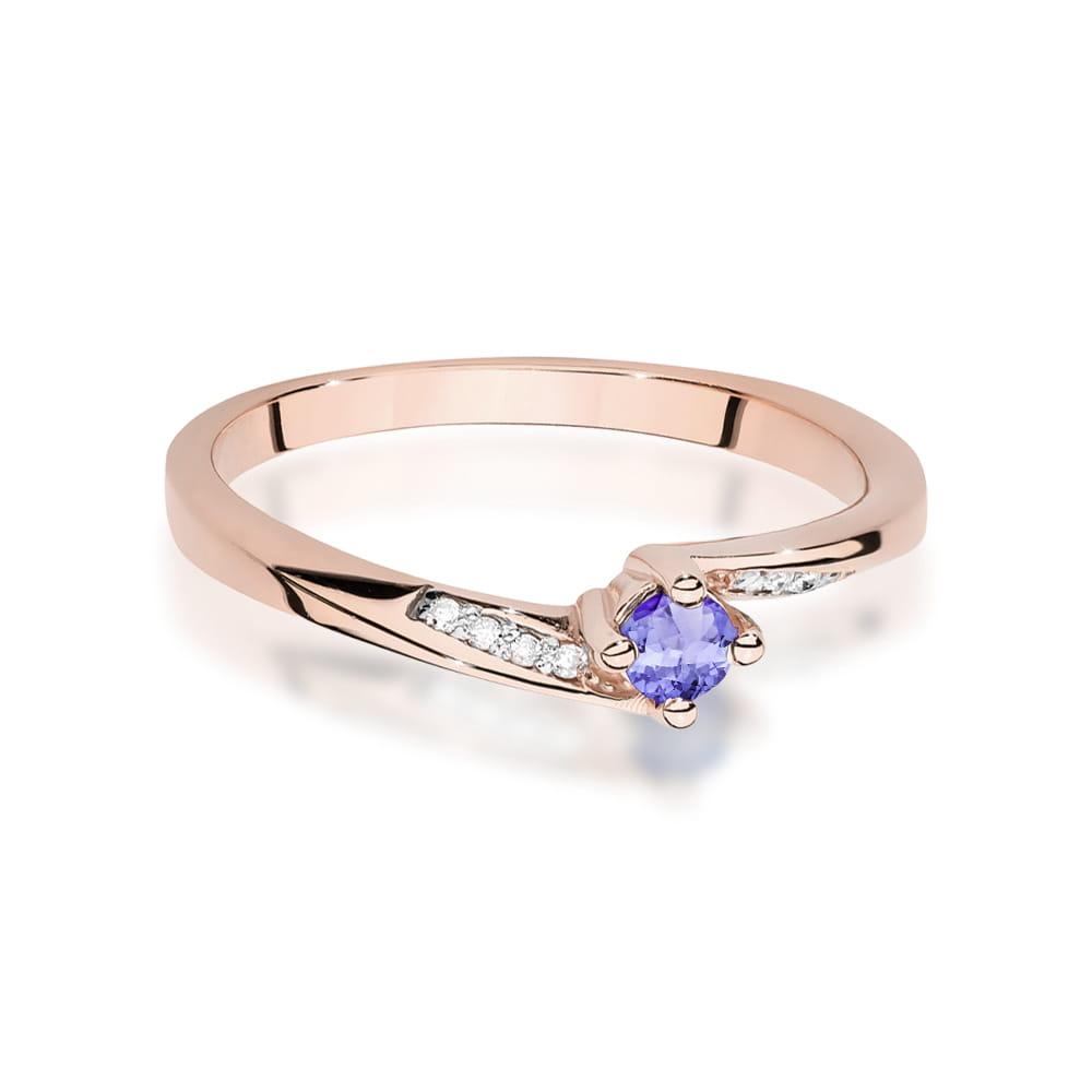 Gold Ring With Tanzanite And Diamonds