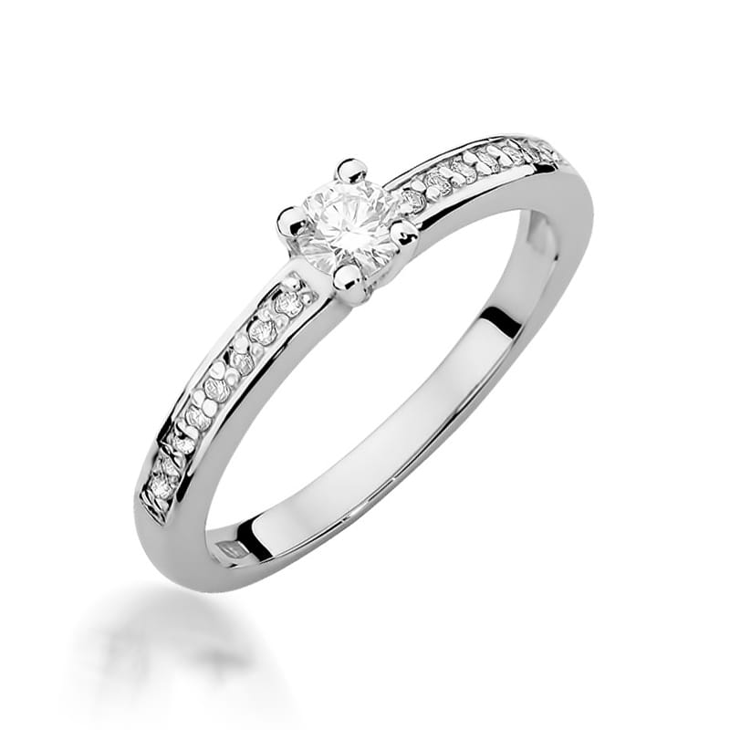 Gold Ring With Diamonds