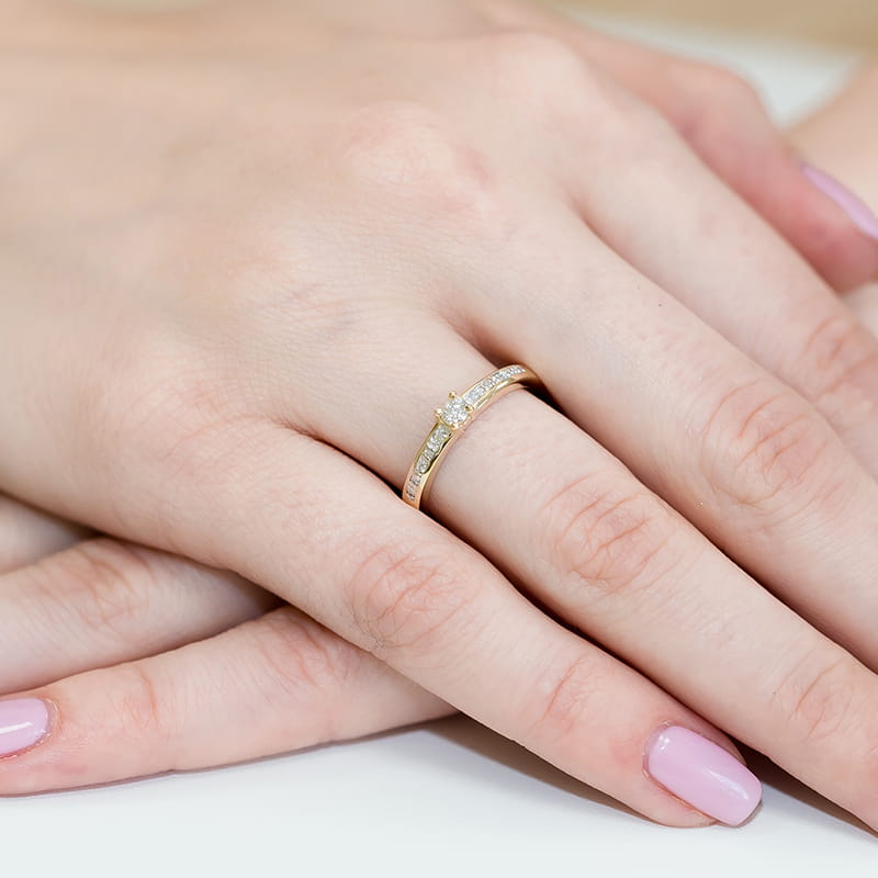 Auksinis Žiedas Su Deimantais