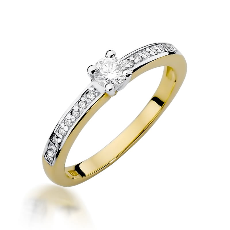 Gold Ring With Diamonds