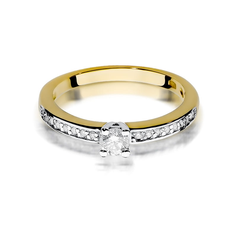 Gold Ring With Diamonds