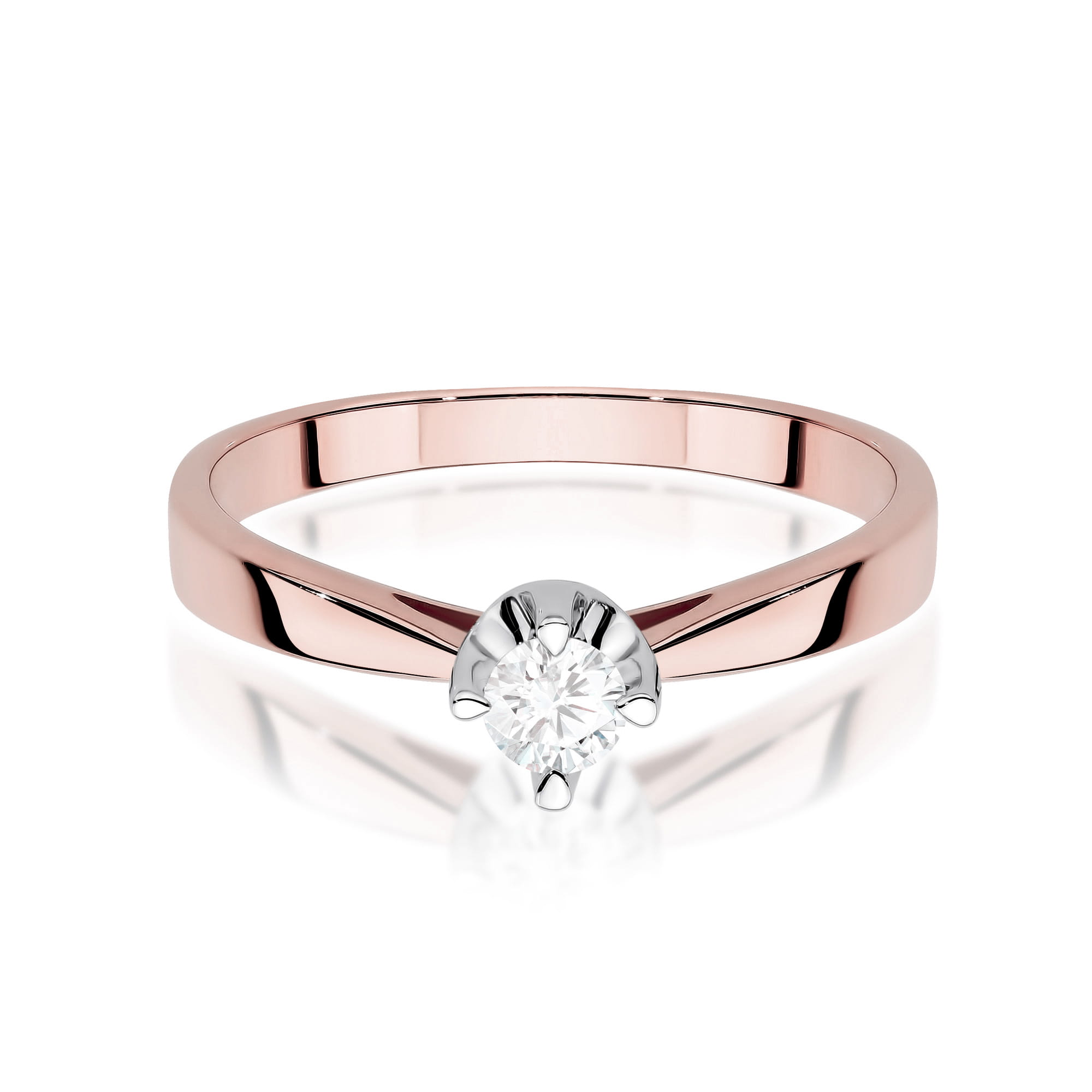 Gold Ring With Lab-Grown Diamond