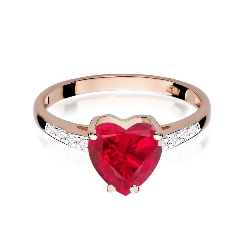 Gold Ring With Ruby And Diamonds