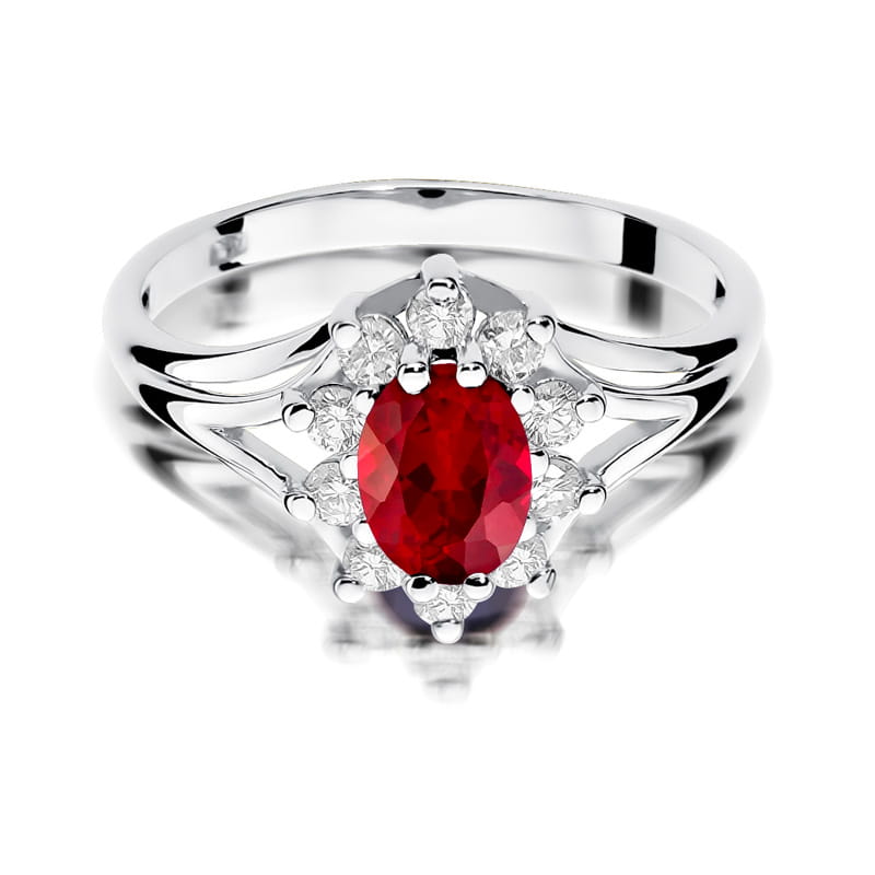 Gold Ring With Ruby And Diamonds