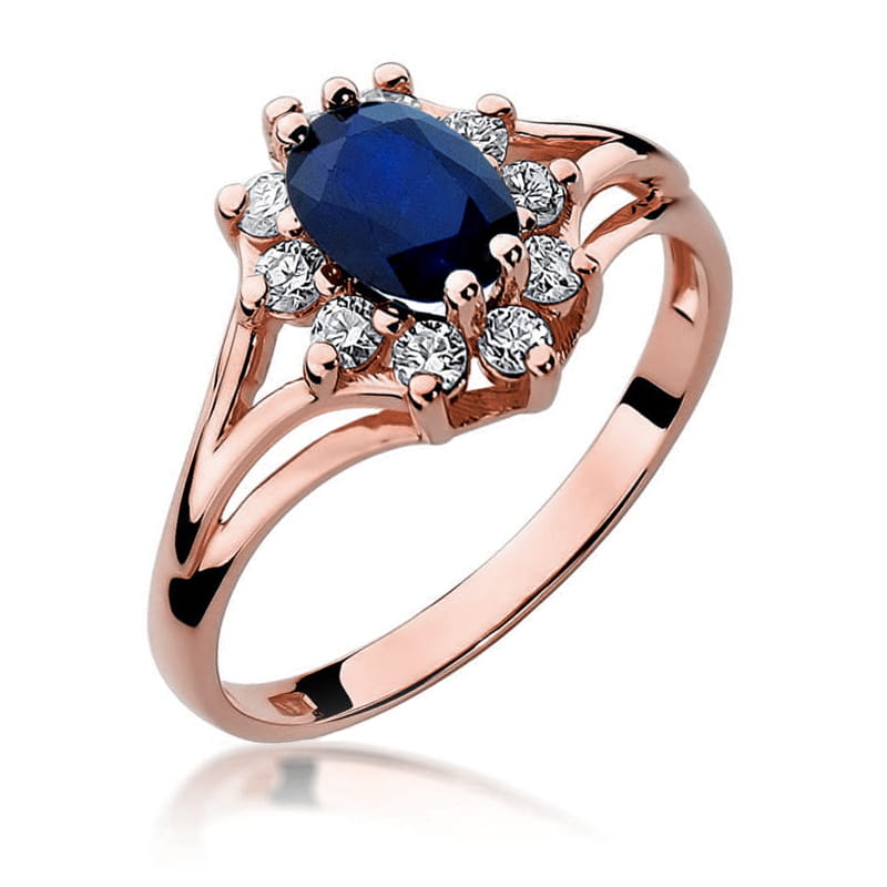 Gold Ring With Sapphire And Diamonds