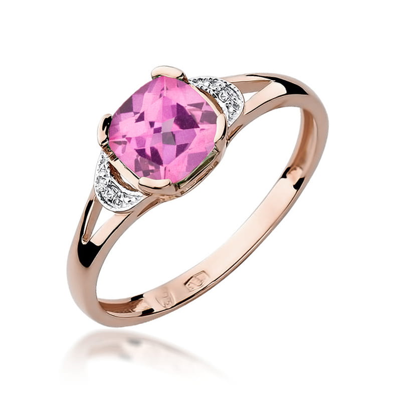 Gold Ring With Pink Topaz And Diamonds