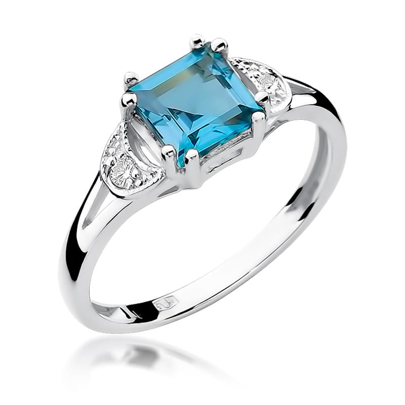Gold Ring With Topaz And Diamonds