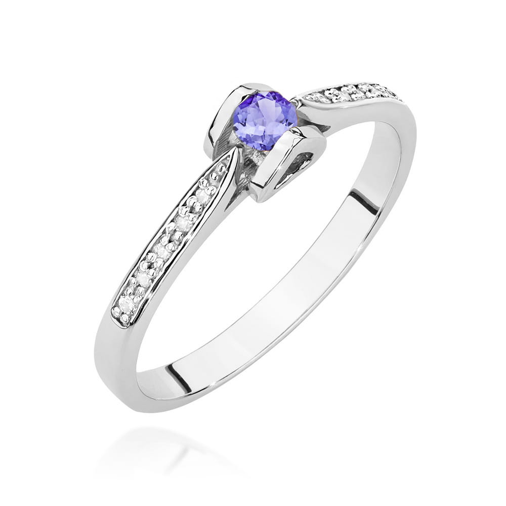 Gold Ring With Tanzanite And Diamonds
