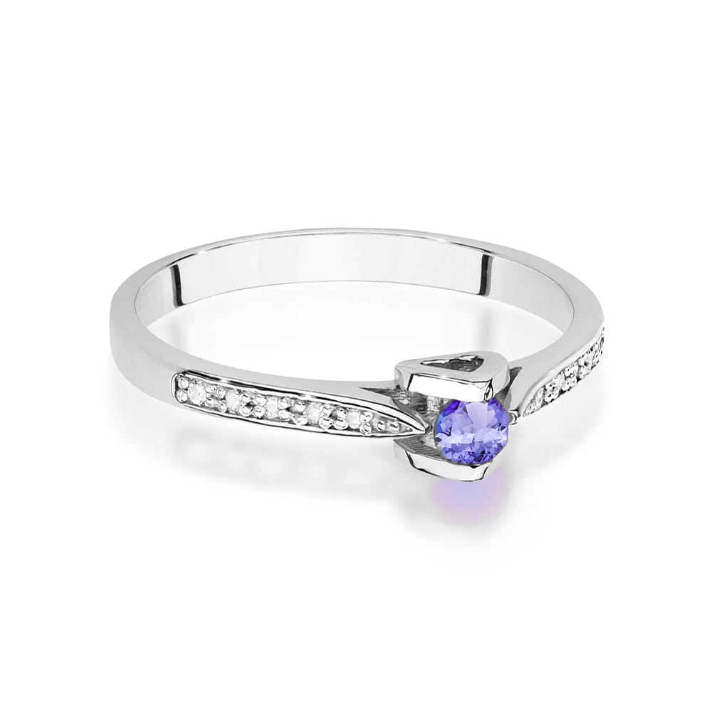 Gold Ring With Tanzanite And Diamonds